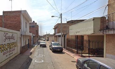 ¡CASA EN REMATE BANCARIO EN EL CORAZÓN DE ARANDAS, JALISCO!