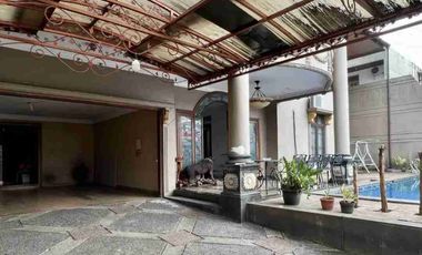 Rumah Mewah Ada Kolam Renang Antasari