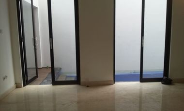 DISEWA - ALEA TOWN HOUSE CILANDAK