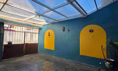 Casa de 3 pisos en venta, muy cerca de la UAEH, al oriente de la ciudad de Pachuca, en Mineral de la Reforma, Hidalgo.