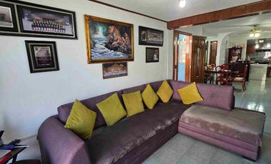 Casa de 3 pisos en venta, muy cerca de la UAEH, al oriente de la ciudad de Pachuca, en Mineral de la Reforma, Hidalgo.