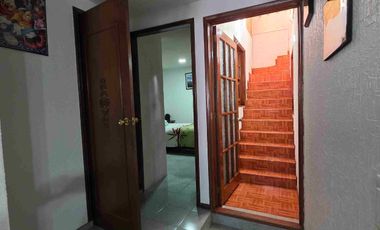 Casa de 3 pisos en venta, muy cerca de la UAEH, al oriente de la ciudad de Pachuca, en Mineral de la Reforma, Hidalgo.