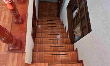 Casa de 3 pisos en venta, muy cerca de la UAEH, al oriente de la ciudad de Pachuca, en Mineral de la Reforma, Hidalgo.