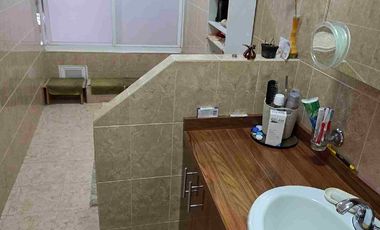 Casa de 3 pisos en venta, muy cerca de la UAEH, al oriente de la ciudad de Pachuca, en Mineral de la Reforma, Hidalgo.