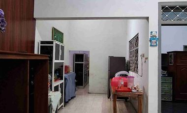 Rumah Tanah Luas Daerah Pakem Jember