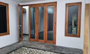 RUMAH ETNIK JAWA MODERN LOKASI STRATEGIS DI MAGELANG