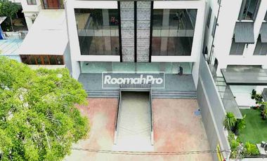 Gedung Baru Lokasi Strategis Di Duren Sawit Jakarta Timur