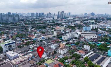 Urgent Sale! Prime Land in Soi Wong Sawang 21 Excellent value and location! This 50 sq. wah plot is zoned for high-density residential use