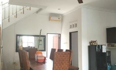 DIJUAL DAN DISEWAKAN RUMAH ATAU VILLA DI PADANGSAMBIAN KLOD DENPASAR