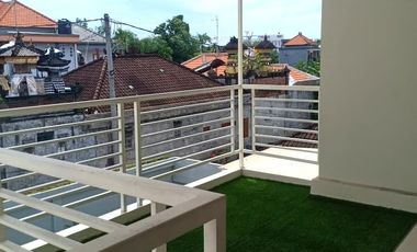 DIJUAL DAN DISEWAKAN RUMAH ATAU VILLA DI PADANGSAMBIAN KLOD DENPASAR