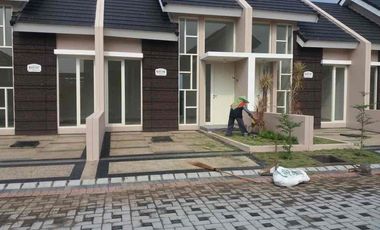 Jual Rumah Murah Strategis Puri Safira Regency Menganti Gresik