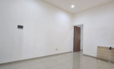Rumah Semi Furnished di Setraduta Bandung Utara
