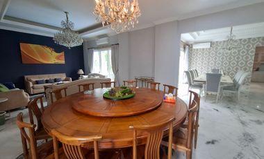 DISEWA RUMAH SIAP HUNI MEWAH FURNISHED DALAM KOMPLEK MENTERI KUNINGAN