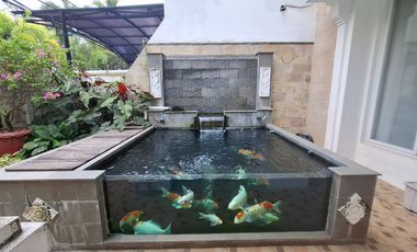 DISEWA RUMAH SIAP HUNI MEWAH FURNISHED DALAM KOMPLEK MENTERI KUNINGAN