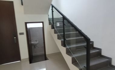 Jual Rumah LUAS harga MURAH di Setiabudi Setiabudhi Bandung Utara Lingkungan NYAMAN