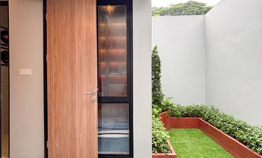 Dijual rumah cantik Cluster Altara Home Grand Wisata Bekasi: Hunian Stylish 2 Lantai, Selangkah ke Living World & Tol