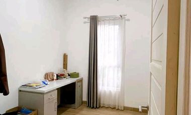 2-Storey Fully Furnished House Near the Airport