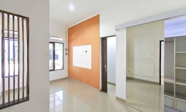 Rumah Strategis 10 Menit ke Bintaro Jaya Xchange Mall Siap KPR J-35800