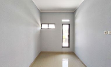 Rumah Strategis 10 Menit ke Bintaro Jaya Xchange Mall Siap KPR J-35800