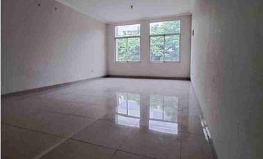 Disewa murah Ruko bebas banjir di GRAND GALAXY  Bekasi  