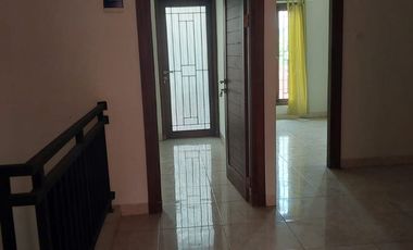 For Sale / Rent – 2-Storey House in Manahan Area, Prime Location
