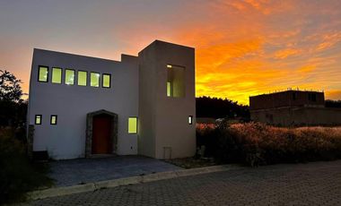 Casa Nueva en Venta Coto Bosque Real, tipo Loft, Santa Anita Zapopan Sur