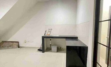 Disewakan Rumah termurah di greenlake city