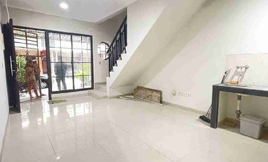 Disewakan Rumah termurah di greenlake city