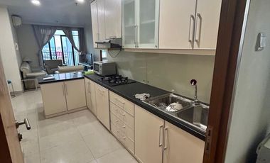 DIJUAL CEPAT HAMPTONS PARK Pondok Indah 98M2 FULLY FURNISHED