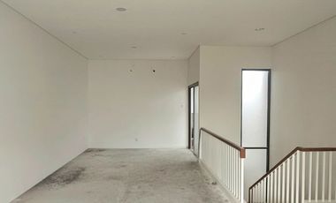 Rumah Dijual Cilandak. Wijaya Kusuma, UNIT BARU, Cluster. READY