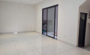 Rumah Dijual Cilandak. Wijaya Kusuma, UNIT BARU, Cluster. READY