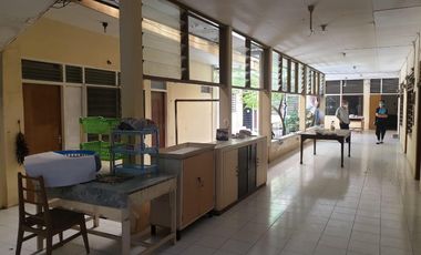 Dijual Bangunan Kantor dan Rumah Kos Raya Krembangan Barat Siap Pakai