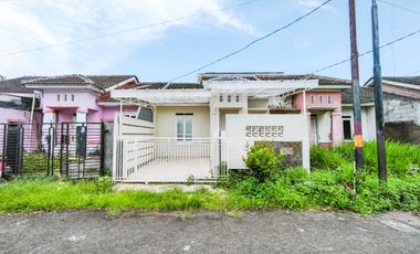 Rumah 2 Lantai 5 Menit ke RS Hermina Bogor LT 70 Dibantu KPR J-34042