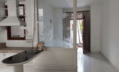 Rumah Nyaman 1 Lantai di Taman Sakura Indah
