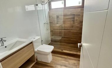 Hermosa Casa Estilo Mediterráneo Mirador de Nogales , machalí