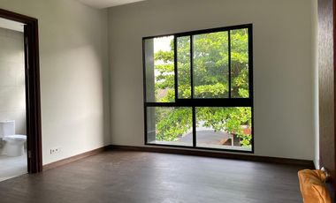 4 Bedroom Beautiful Modern house in Kebayoran Baru