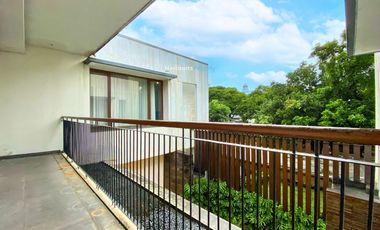 5 Bedroom Rumah Bagus di, Kebayoran Baru