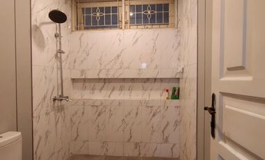 House 5 Bedroom Near Senayan-Permata Hijau Ready to Rent