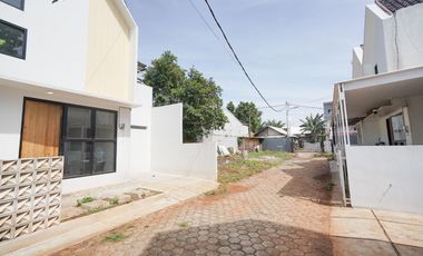 Rumah SHM 2 Lt Bebas Banjir 10 Mnt ke Gerbang Tol Jati Warna J-35697