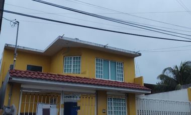 CASA EN VENTA EN LA COL: PRIMERO DE MAYO NORTE Ubicado a unas Cuadras De Ejercito Mexicano
