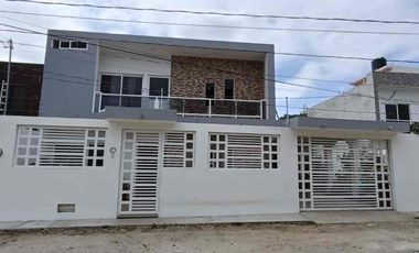 Casa en venta con terreno amplio y 4 recámaras zona Nte pte cerca del blvd Belisario Domínguez