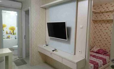 JUAL CEPAT 2BR FURNISHED (SHM) TOWER GERANIUM APARTEMEN BASSURA CITY