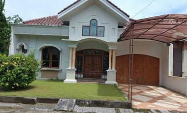 Disewakan Rumah Lebar 12m di Lingkungan Elit Purwokerto