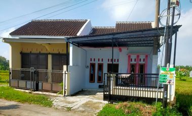 DIJUAL/DIKONTRAKKAN :  Rumah 2 mnt dr kantor BKK Karangmalang Sragen