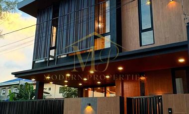 Sleek Luxury 4 Bedroom House in Plaridel, Bulacan