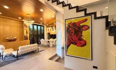 Sleek Luxury 4 Bedroom House in Plaridel, Bulacan