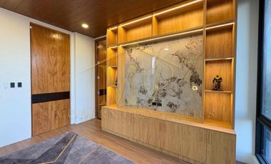 Sleek Luxury 4 Bedroom House in Plaridel, Bulacan