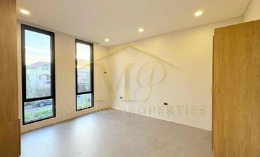 Sleek Luxury 4 Bedroom House in Plaridel, Bulacan