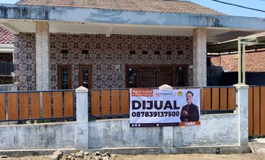 Rumah Minimalis Bagus 2 Lantai di Perumahan Kalimaya Cianjur