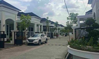Di sewa rumah di perumahan tepi jalan raya lubuk lintah